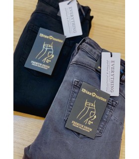 Pantalón tejano pitillo