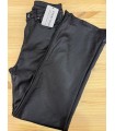Pantalón efecto piel