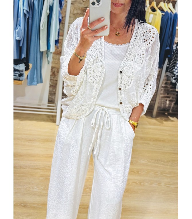 Pantalón liso lazada