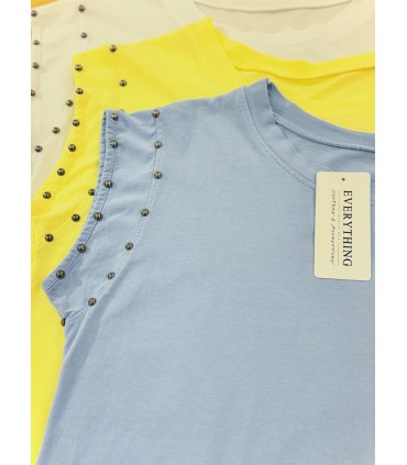 Camiseta tachuelas